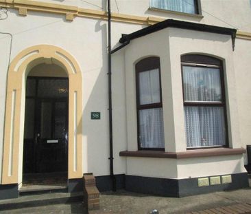 Studio to rent - Photo 6