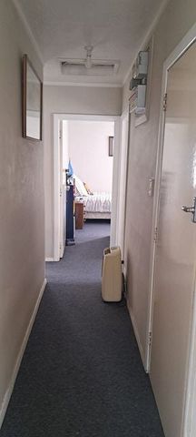 Family home. - Photo 2