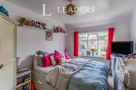 3 bedroom terraced house to rent - Photo 5