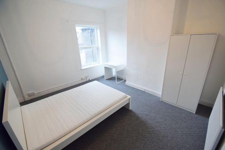 3 bedroom house share to rent - Photo 2