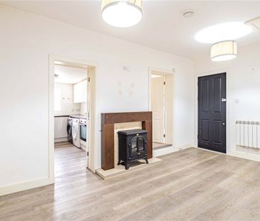 1 bed First Floor Flat for rent - Photo 1