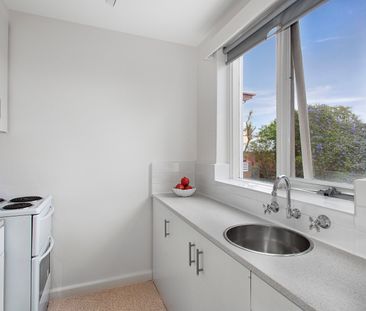 10/30 Bryant Street, Flemington VIC 3031 - Photo 6