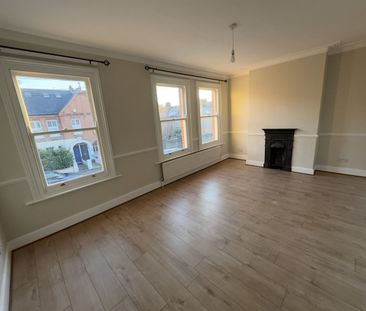 2 Bed Flat, Theydon Street, E17 - Photo 2