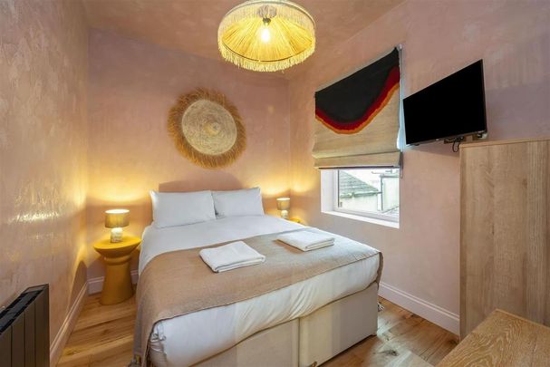 3 bedroom apartment to rent - Photo 1