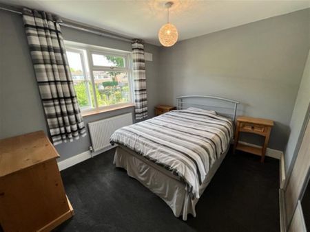 3 bedroom semi-detached house to rent - Photo 5