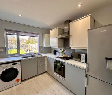 2 bedroom terraced house to rent - Photo 5