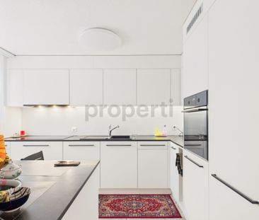 Modern 3.5-room attic apartment with balcony in Märstetten - Photo 4