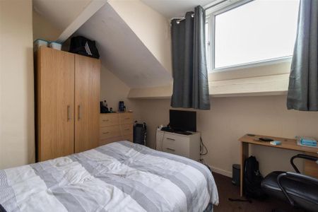 4 bedroom house to rent - Photo 3