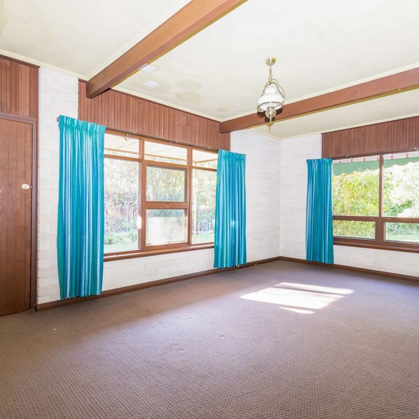 Spacious Family Home - Photo 1