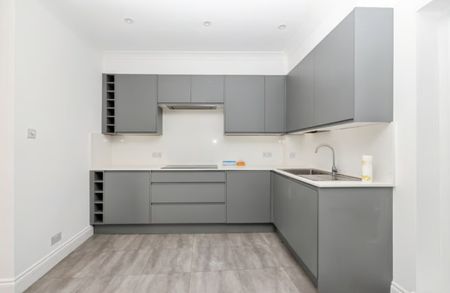 3 Bed Flat, Pratt Street, NW1 - Photo 5