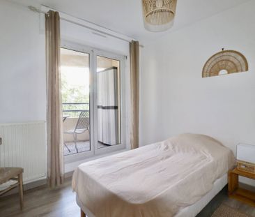 A louer appartement meublé 3 pièces situé entre Baille et Castellan... - Photo 4