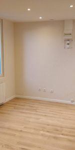 OYONNAX Centre ville, appartement T2 bis de 46 m². - Photo 3