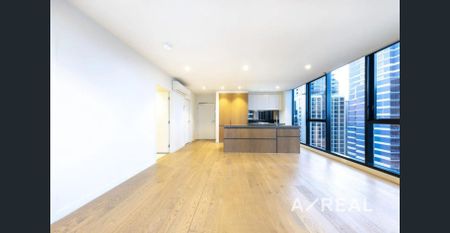 Modern 2-Bedroom Apartment in the Vibrant Heart of South Yarra - Photo 4