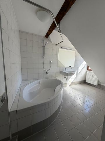 Dachgeschoßwohnung in Toplage mit Schloßbergblick - Provisionsfrei! - Photo 3