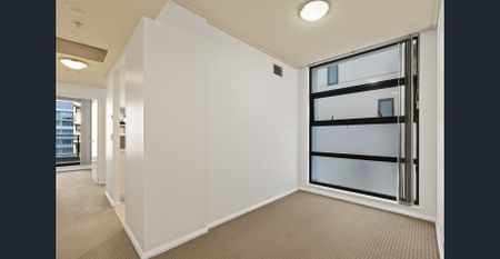 2 plus study with parking - Photo 3