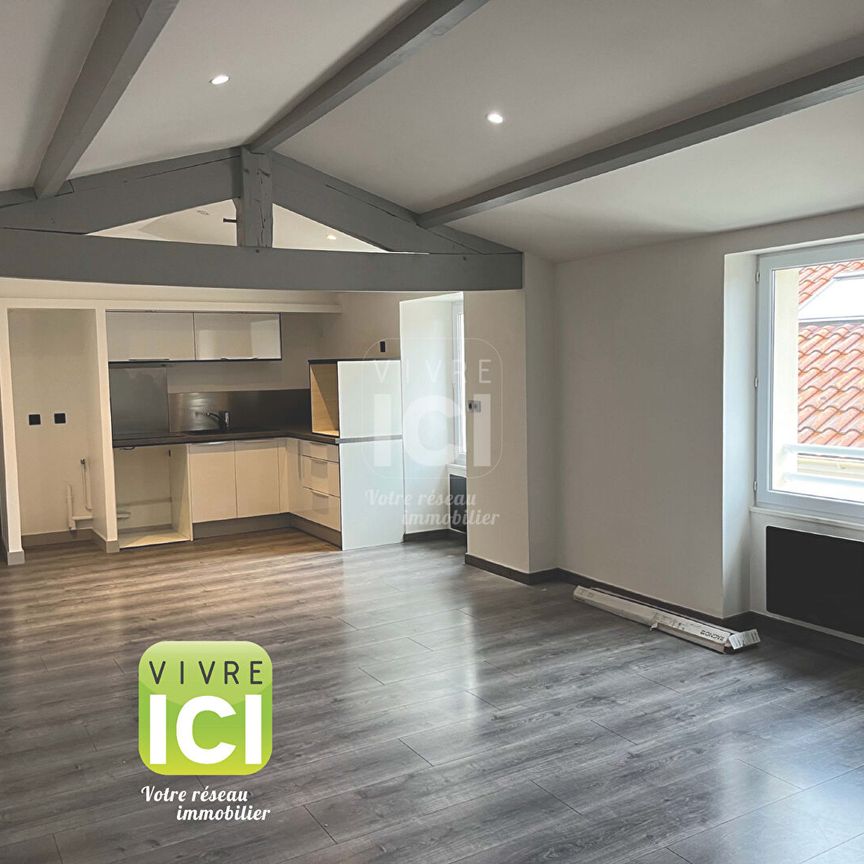 BEL APPARTEMENT T2 - BOURG DE LA CHAPELLE BASSE MER - Photo 1