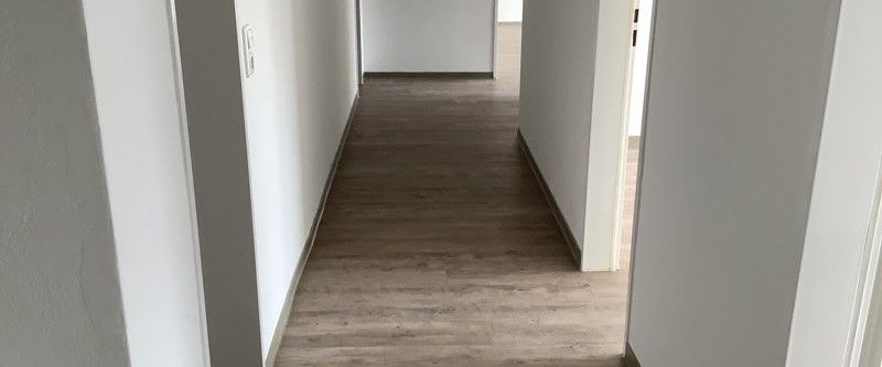 Frisch renovierte 3-Zimmer-Wohnung mit 2 Balkonen! - Photo 1