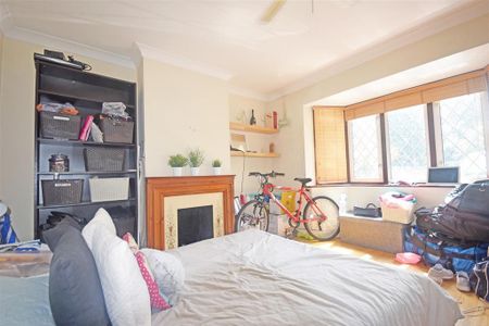 4 bedroom terraced house to rent - Photo 2