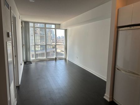 For Lease - 15 Iceboat Terrace Unit# 538, Toronto, Ontario - Photo 2