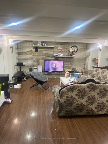 For Lease - 92 Silverstone Drive Unit# Basement, Toronto, Ontario - Photo 2