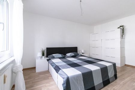 Quietly located 2.5 room apartment - Photo 5