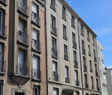 Location Appartement 2 pièces 52m² LE HAVRE 76600 - Photo 5