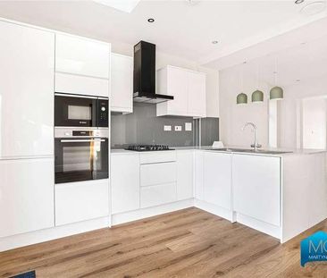 Hyde Park Avenue, London, N21 - Photo 6