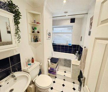 2 bedroom semi-detached house to rent - Photo 2