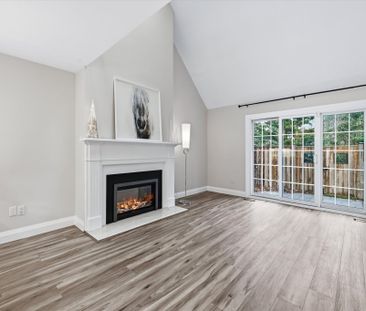 For Lease - 1280 Maple Crossing Boulevard Unit# 20, Burlington, Ont... - Photo 2