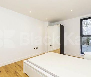 Dignam Close, Kazakh House, NW2 - Photo 4