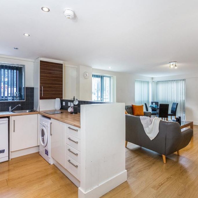 2 bedroom flat to rent - Photo 1