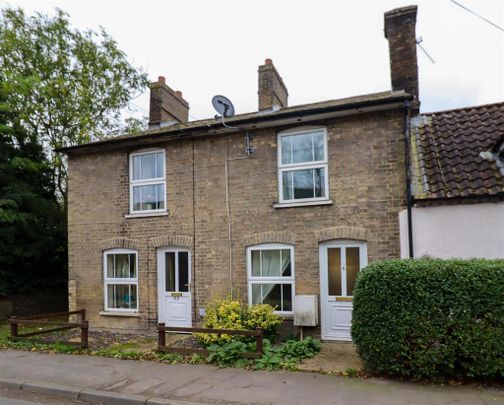 2 bedroom terraced house to rent - Photo 1