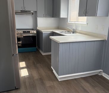 For Lease - 7 Limevale Crescent, Toronto, Ontario - Photo 1