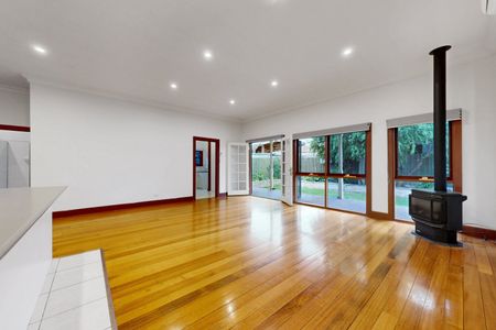 52 Linsey Street, Coburg VIC 3058 - Photo 2