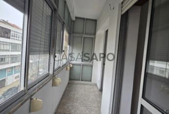 Apartamento T3 para alugar em Almada