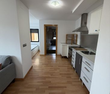 Apartamento de alquiler en Pueblo - Photo 4