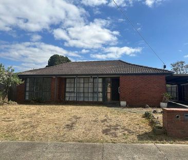 UPDATED FAMILY HOME - Photo 3