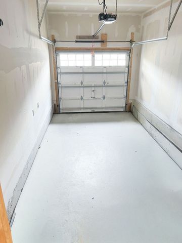 For Lease - 565 Barons Street, Vaughan, Ontario - Photo 2