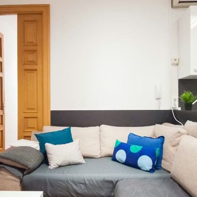 Glorieta de Ruiz Giménez, Madrid, Community of Madrid 28015 - Photo 1