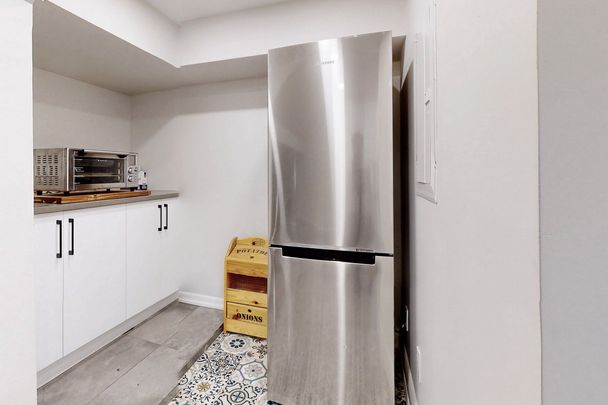 For Lease - 12 Daleside Crescent, Toronto, Ontario - Photo 1