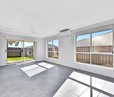 BRAND NEW DUPLEX- AVAILABLE NOW! - Photo 2