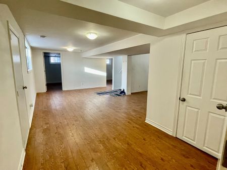 For Lease - 1627 Chaucer Avenue Unit# 2, Alta Vista and Area, Ontario - Photo 2