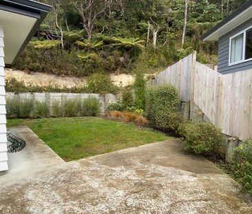 Wainuiomata Living - Photo 1