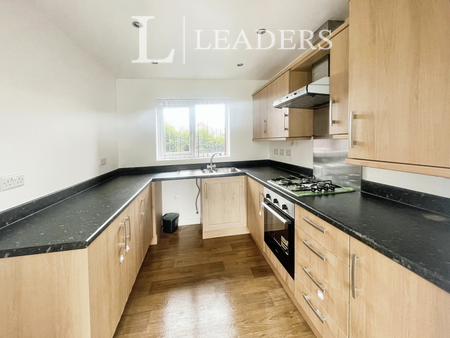 3 bedroom house to rent Greene Way, M7 - Photo 5