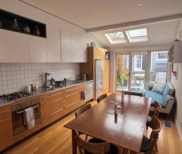 FULLY-FURNISHED EXECUTIVE HOME: short term only. - Photo 3