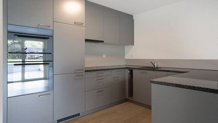 GROSSZÜGIGE UND MODERNE 2.5 ZIMMER-WOHNUNG IN REINACH AG - Foto 3
