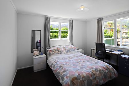 Situated in a highly sought after area, welcome to 66 Rata Street! - Photo 3