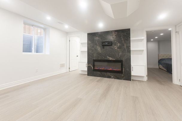For Lease - 1182 Blueheron Boulevard Unit# Basement, Mississauga, Ontario - Photo 1