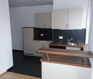 Rent a 5 ½ rooms apartment in La Chaux-de-Fonds - Foto 4