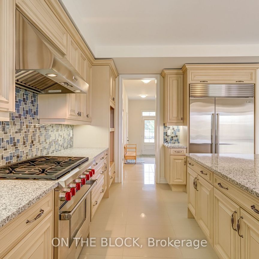 For Lease - 24 Whitewood Drive, Whitchurch-Stouffville, Ontario - Photo 1